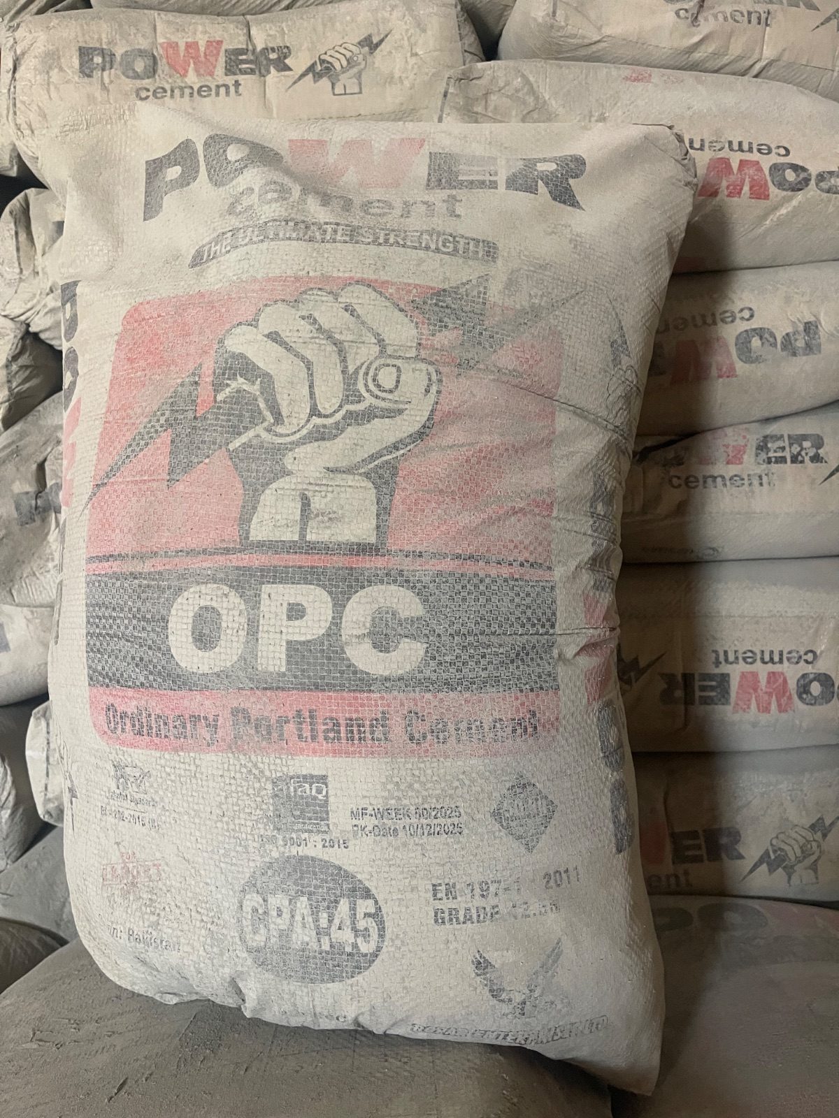 Power Cement (saruji)